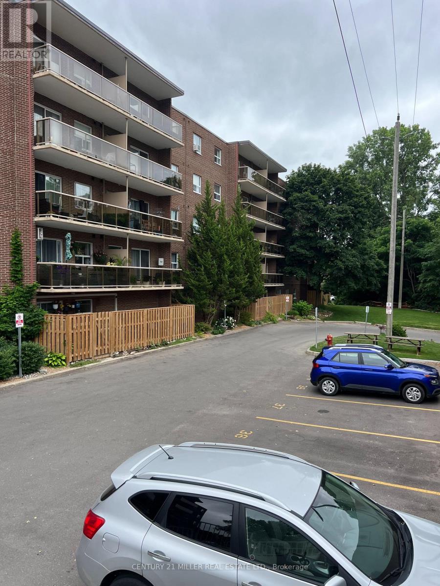 #110 793 COLBORNE STREET E - 22