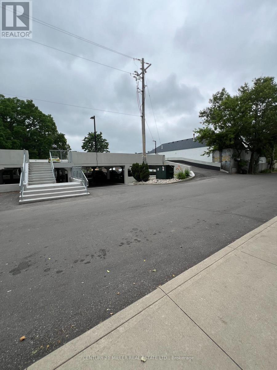 #110 793 COLBORNE STREET E - 24