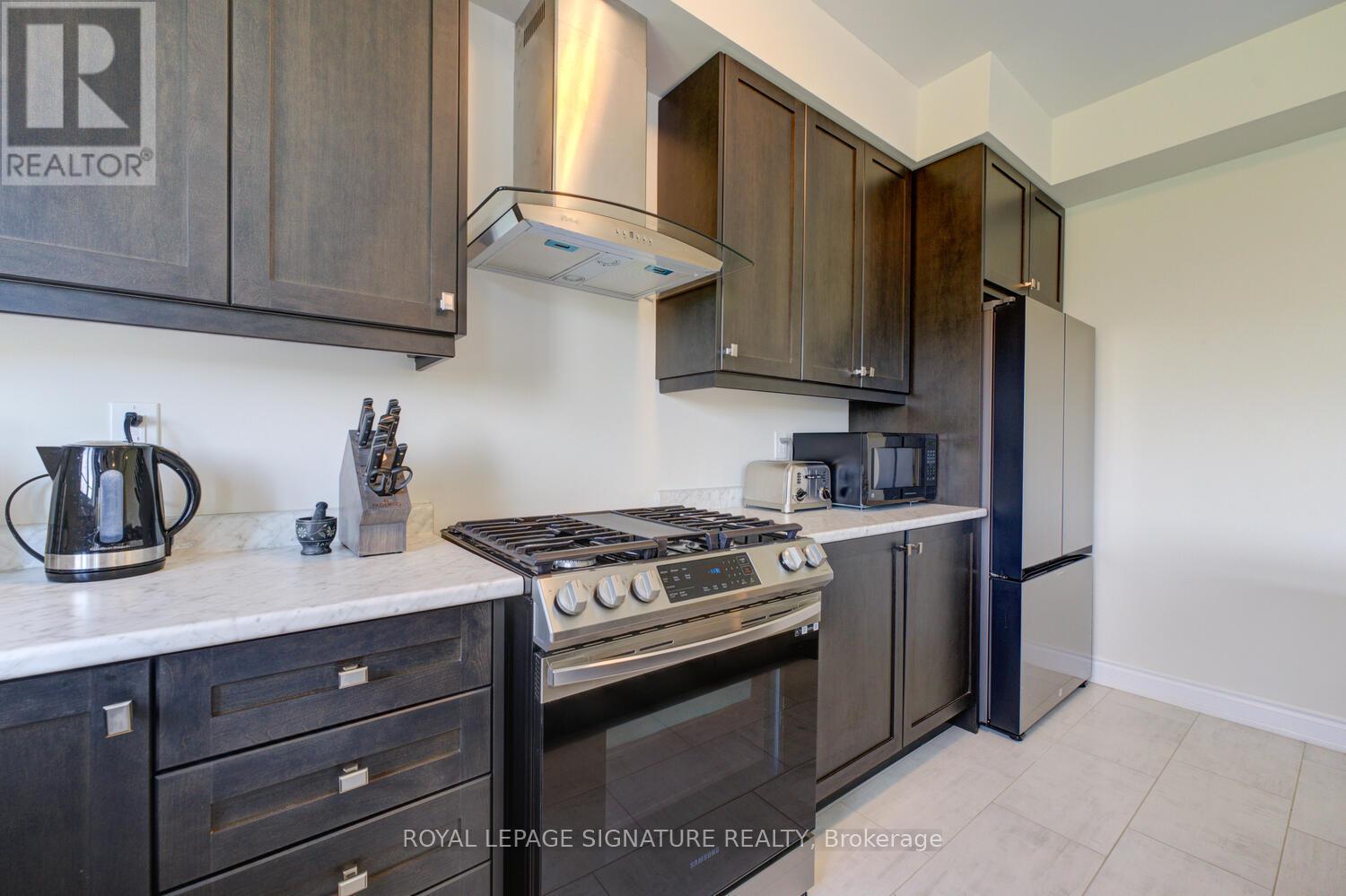372 BLACKBURN DRIVE - 12