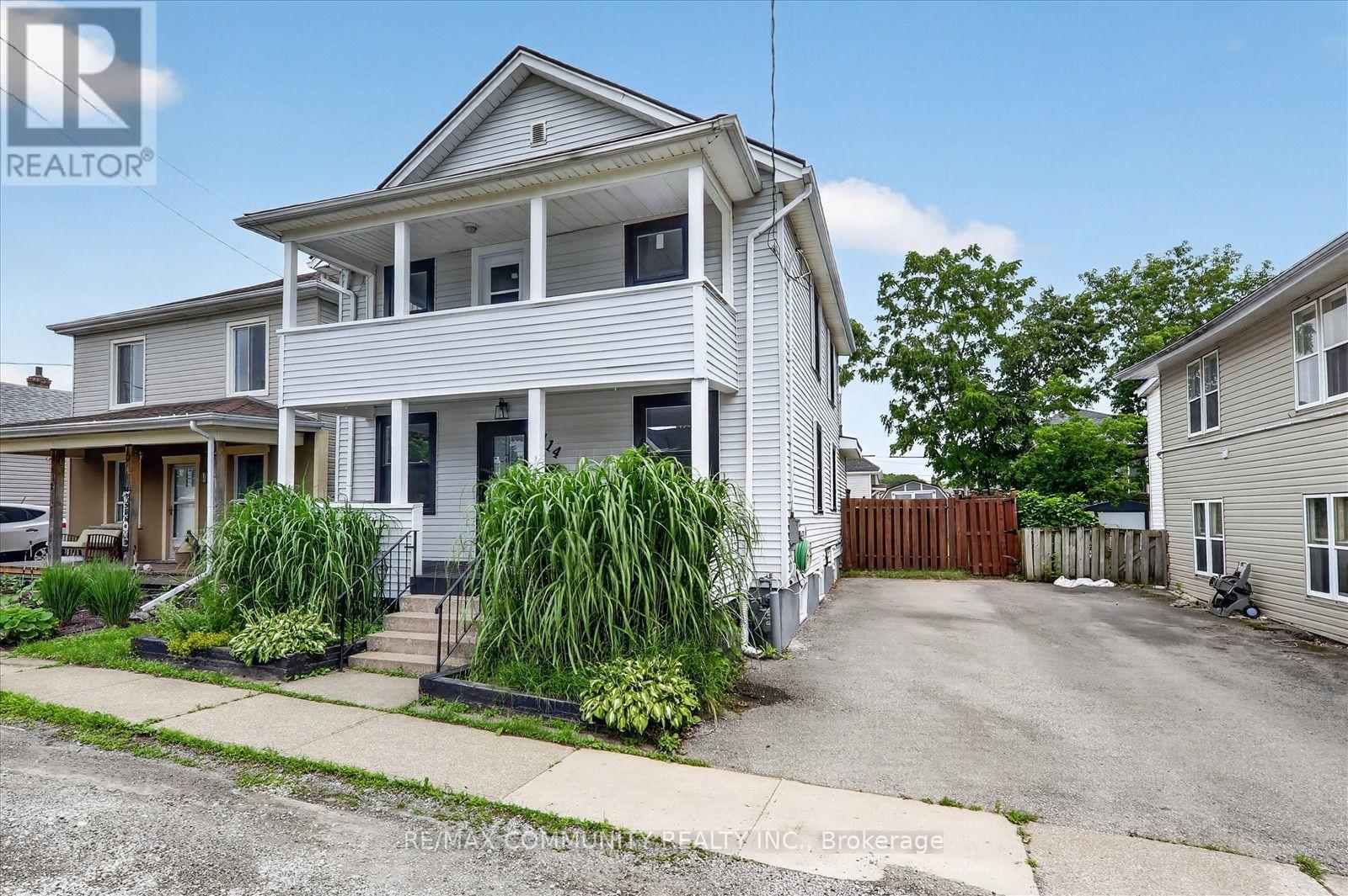 114 PILKINGTON STREET E - 1