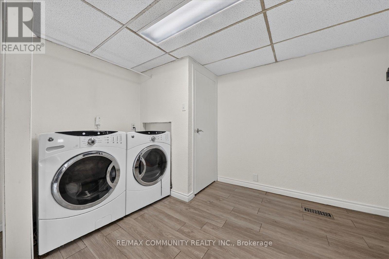 114 PILKINGTON STREET E - 21