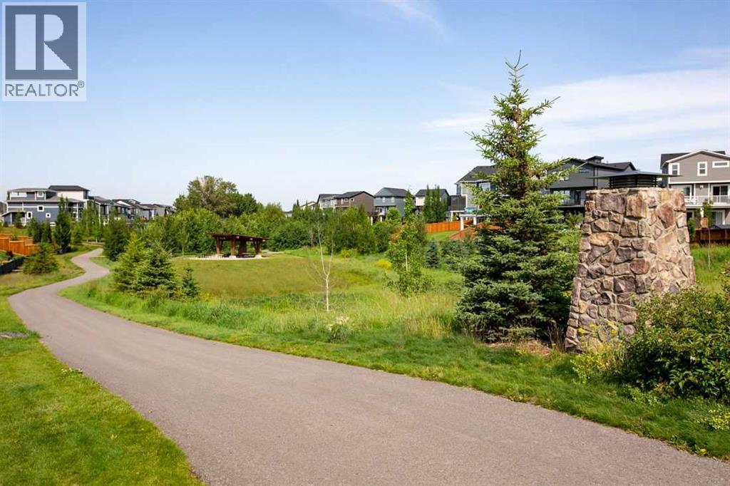 #1403 42 Cranbrook Gardens SE - 25