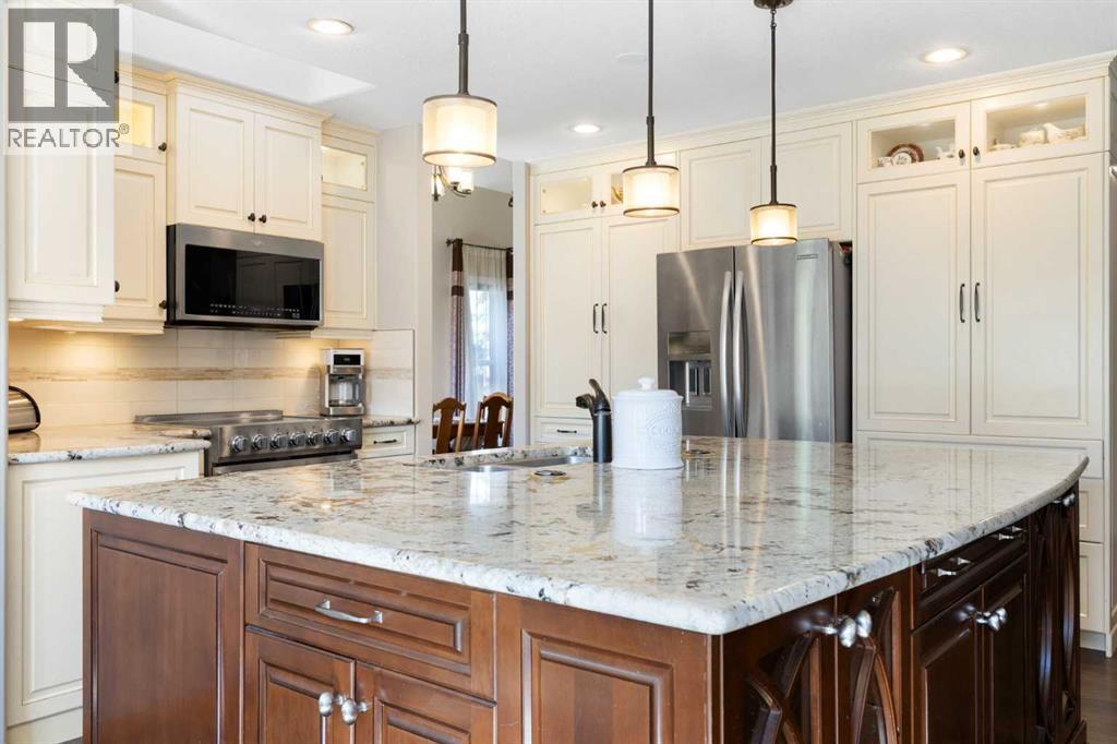 51 Mckenzie Lake Crescent SE — photo 10