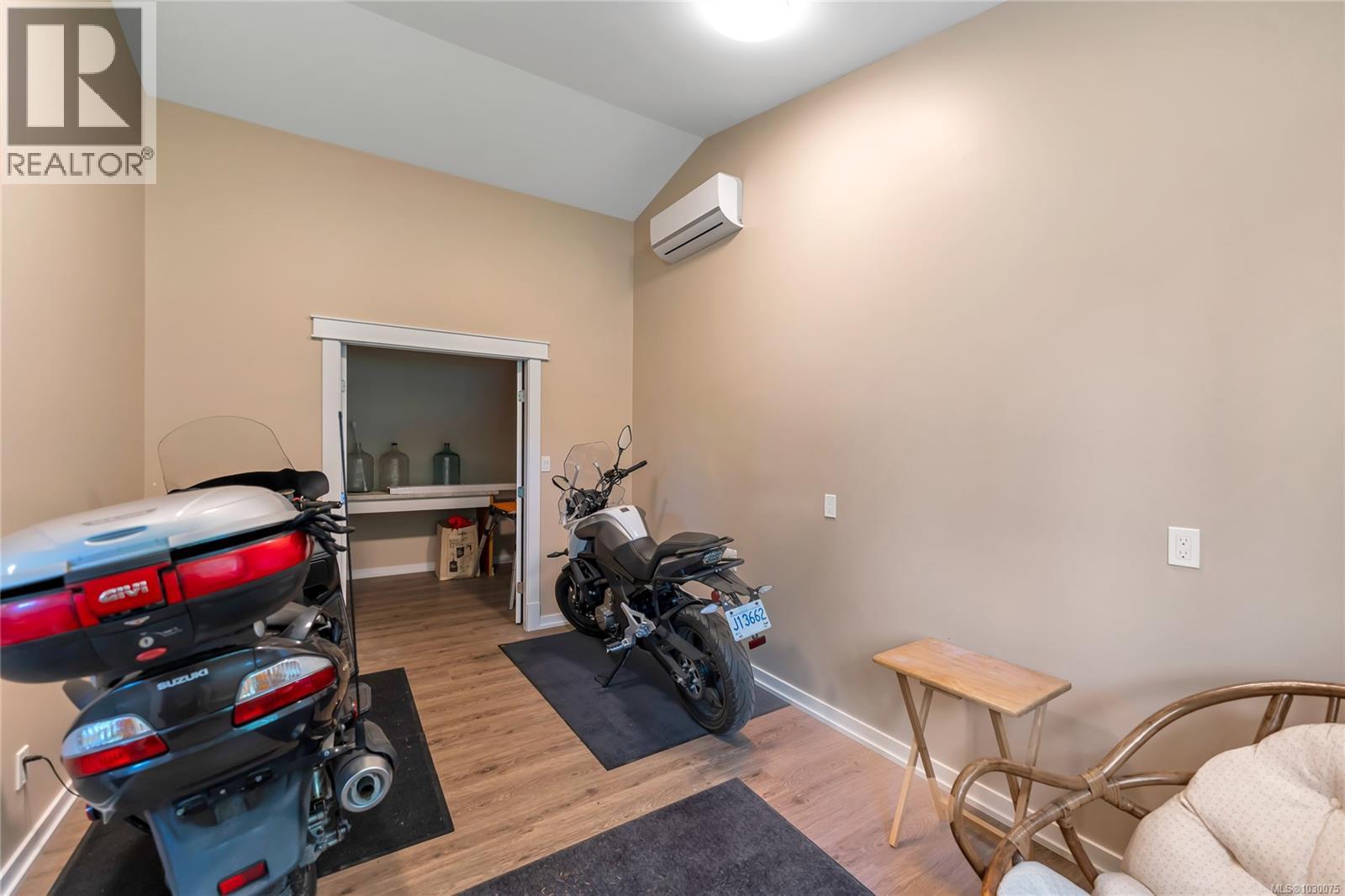 1179 Barnes Rd - 58