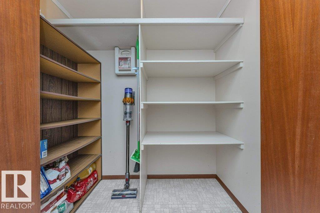 11415 56 AV NW NW - 22