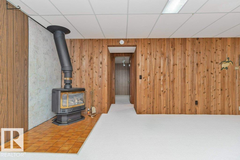 11415 56 AV NW NW - 38
