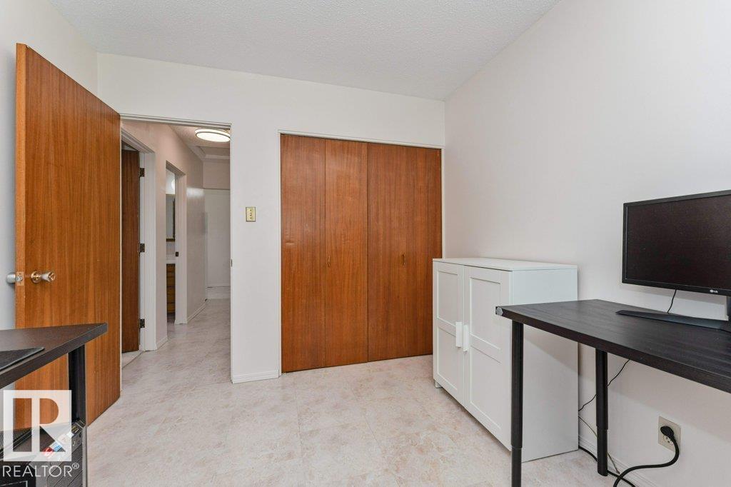 11415 56 AV NW NW - 19