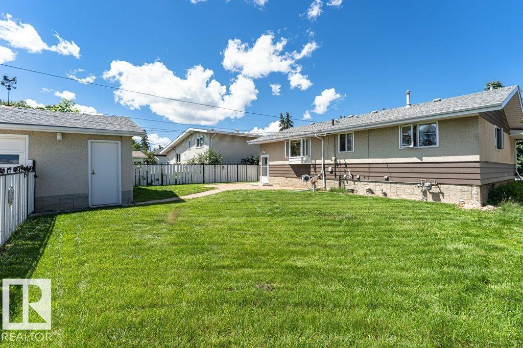 11415 56 AV NW NW - 44