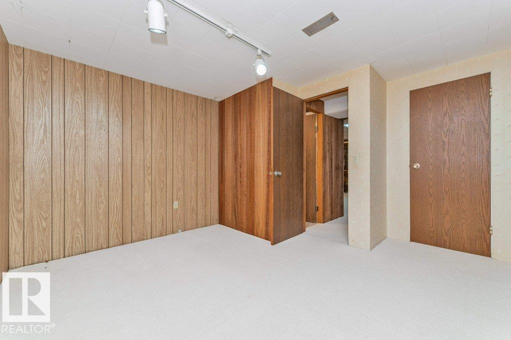 11415 56 AV NW NW - 40