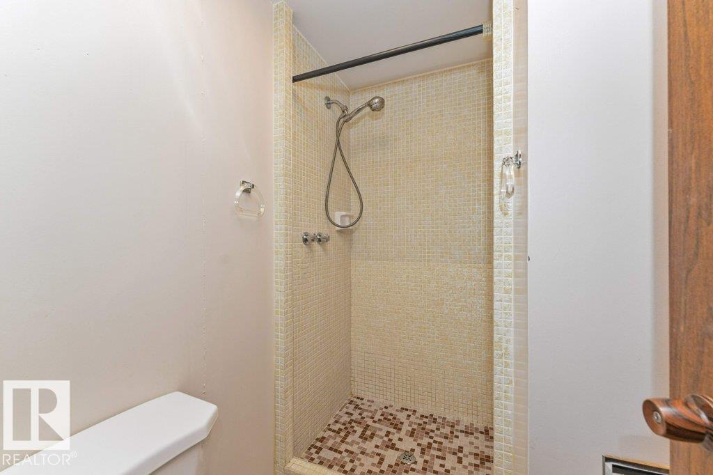 11415 56 AV NW NW - 41