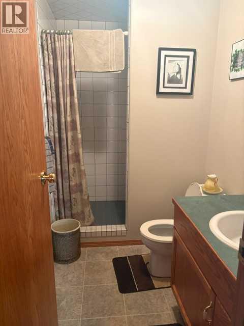 4715 55 Avenue — photo 10