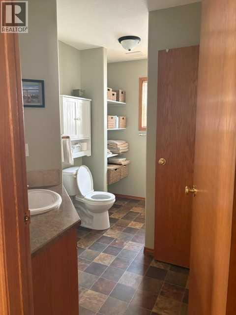 4715 55 Avenue - photo 5