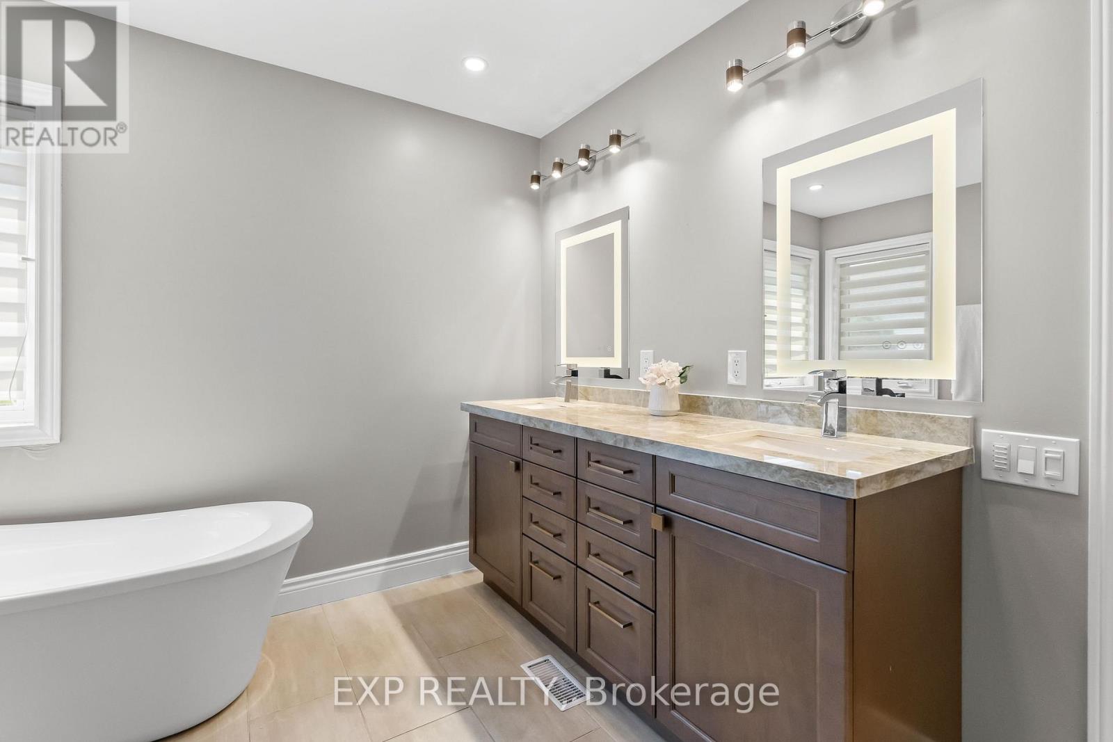 18 BRIARWOOD DRIVE - 29