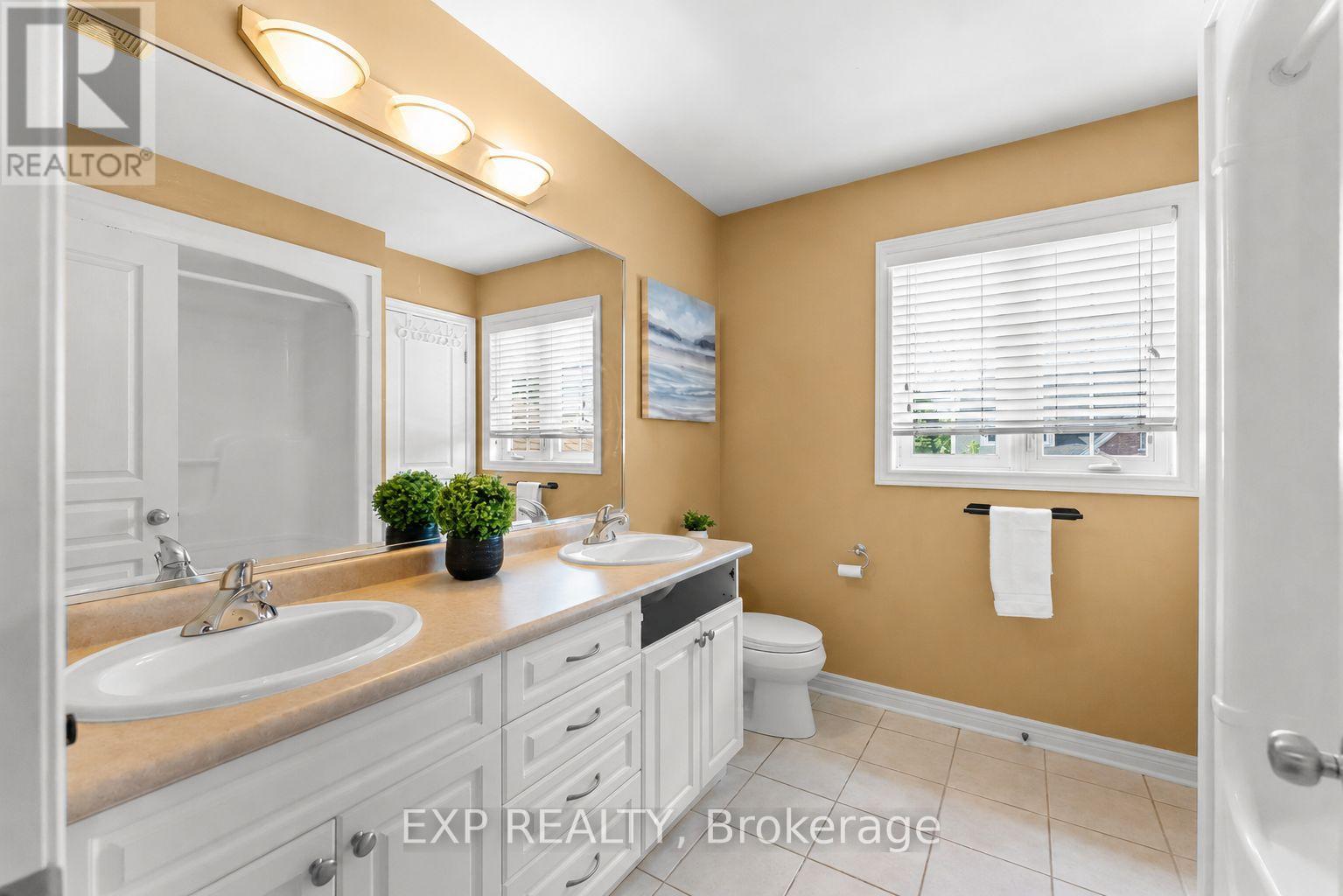 18 BRIARWOOD DRIVE - 32