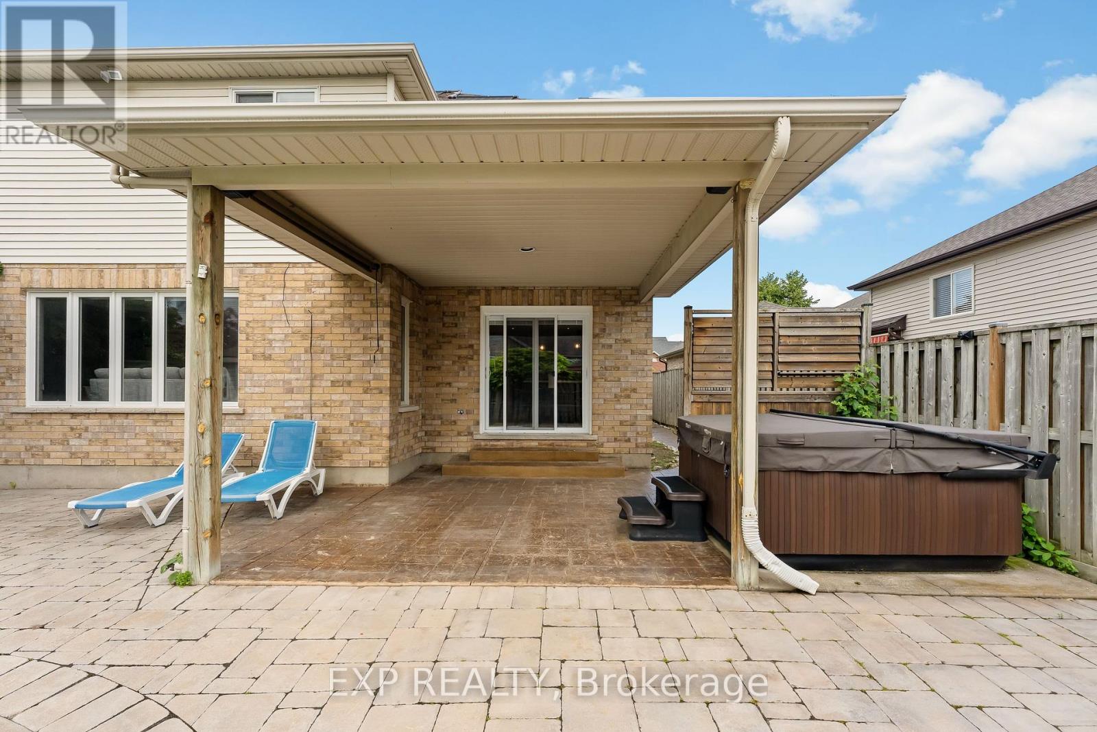18 BRIARWOOD DRIVE - 46