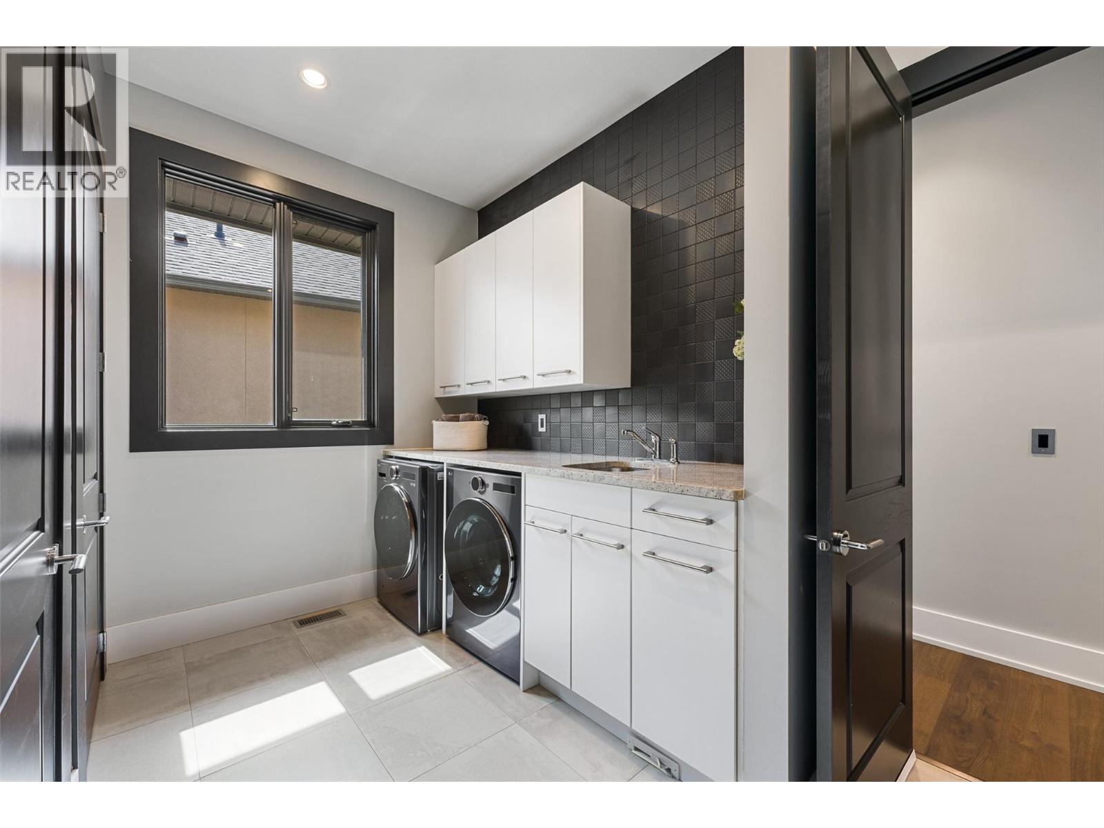 846 Clarance Avenue, Kelowna