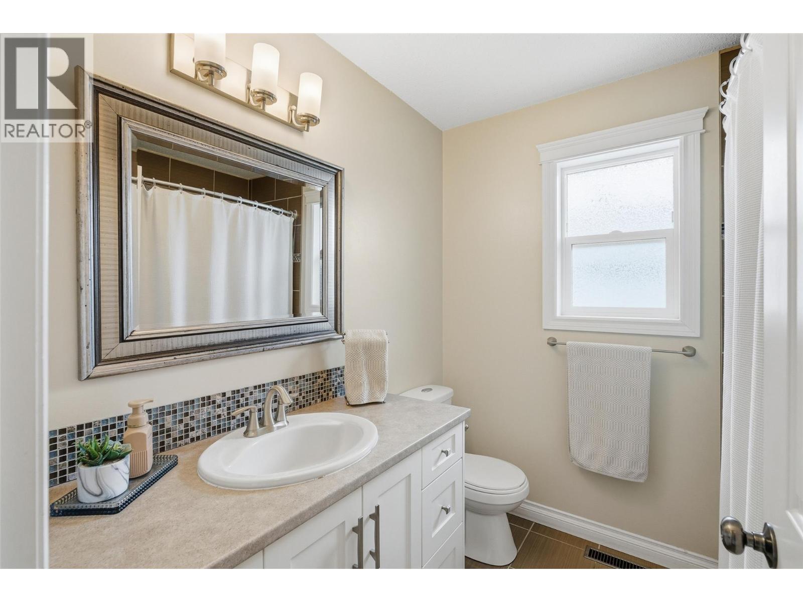 1867 Juniper Drive - 48