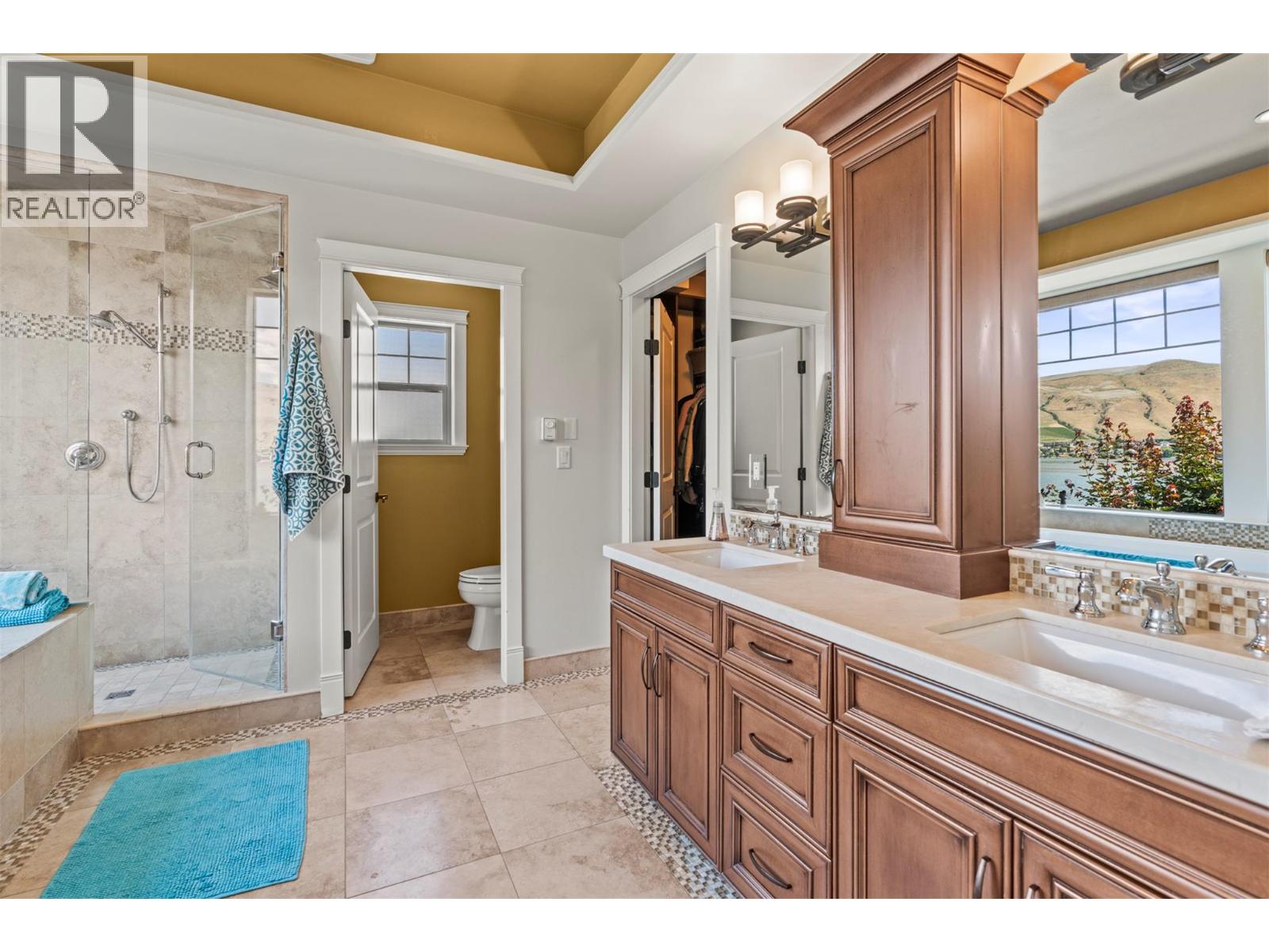 8049 Okanagan Landing Road - 37