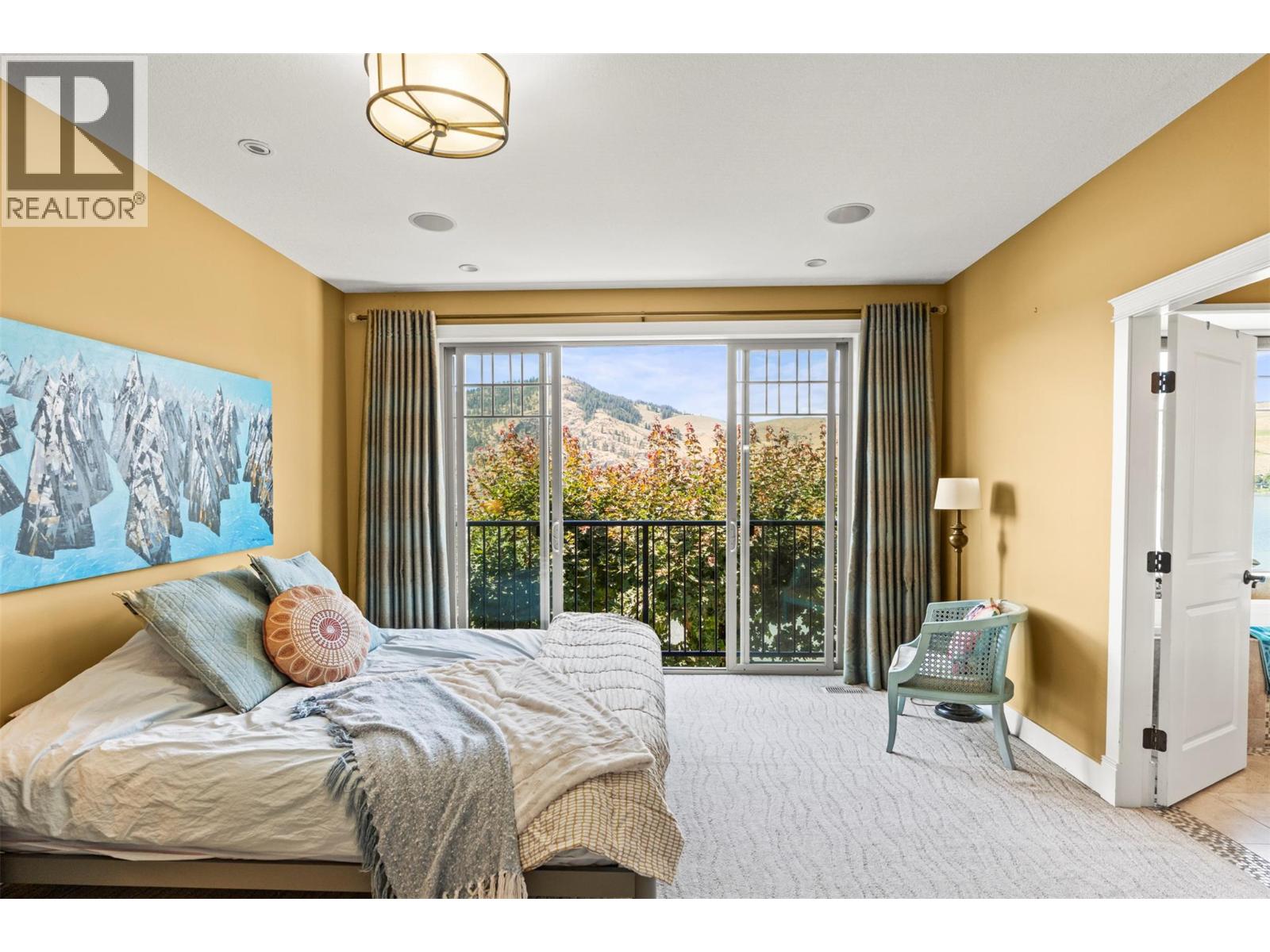 8049 Okanagan Landing Road - 35