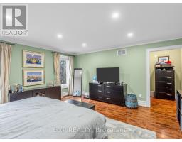241 Poplar Plains Street, Toronto, ON M4V2N8 Photo 19