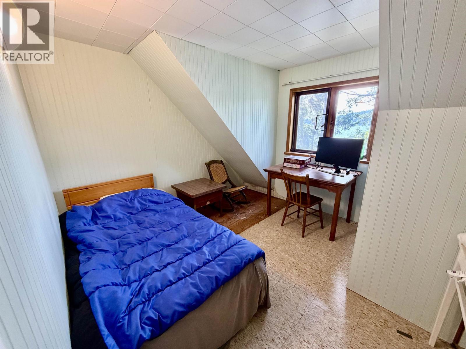 6787 SECHELT INLET ROAD, Sechelt