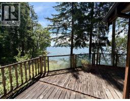 6787 Sechelt Inlet Road, Sechelt, BC V7Z0L2 Photo 10