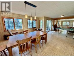 6787 Sechelt Inlet Road, Sechelt, BC V7Z0L2 Photo 11