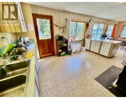 6787 Sechelt Inlet Road, Sechelt, BC V7Z0L2 Photo 12