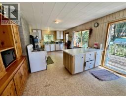 6787 Sechelt Inlet Road, Sechelt, BC V7Z0L2 Photo 13