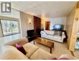 6787 Sechelt Inlet Road, Sechelt, BC V7Z0L2 Photo 17