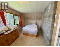 6787 Sechelt Inlet Road, Sechelt, BC V7Z0L2 Photo 24