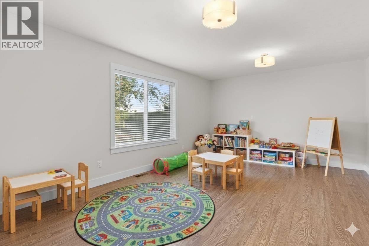 8656 GILLEY AVENUE, Burnaby