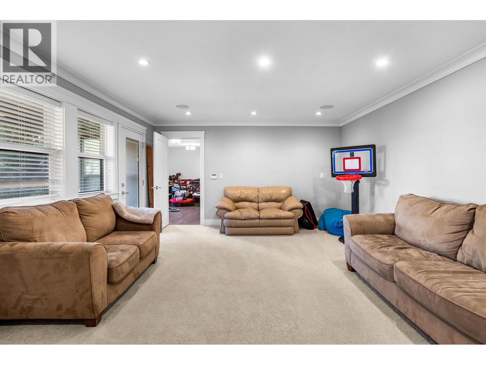 8656 GILLEY AVENUE, Burnaby