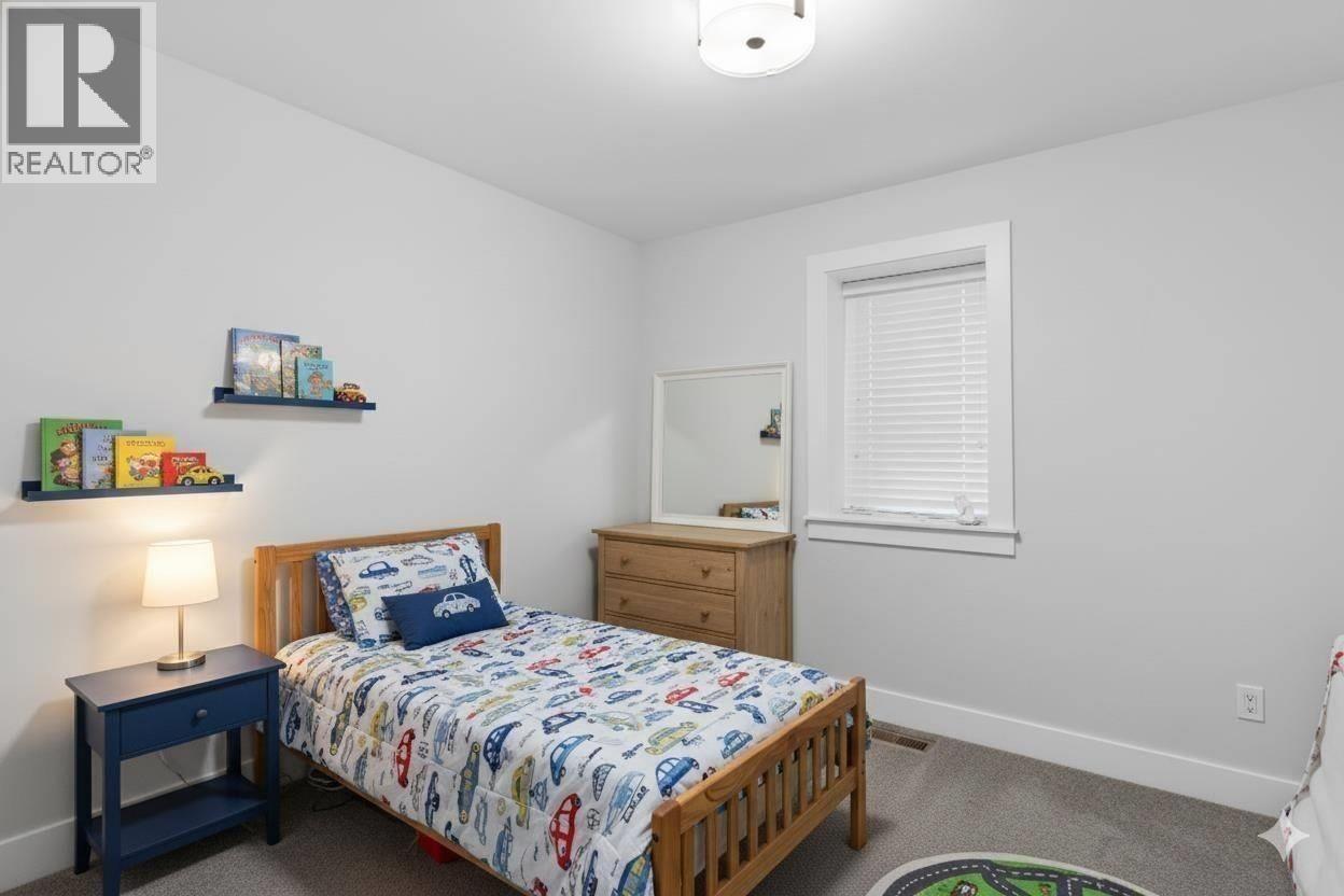 8656 GILLEY AVENUE, Burnaby