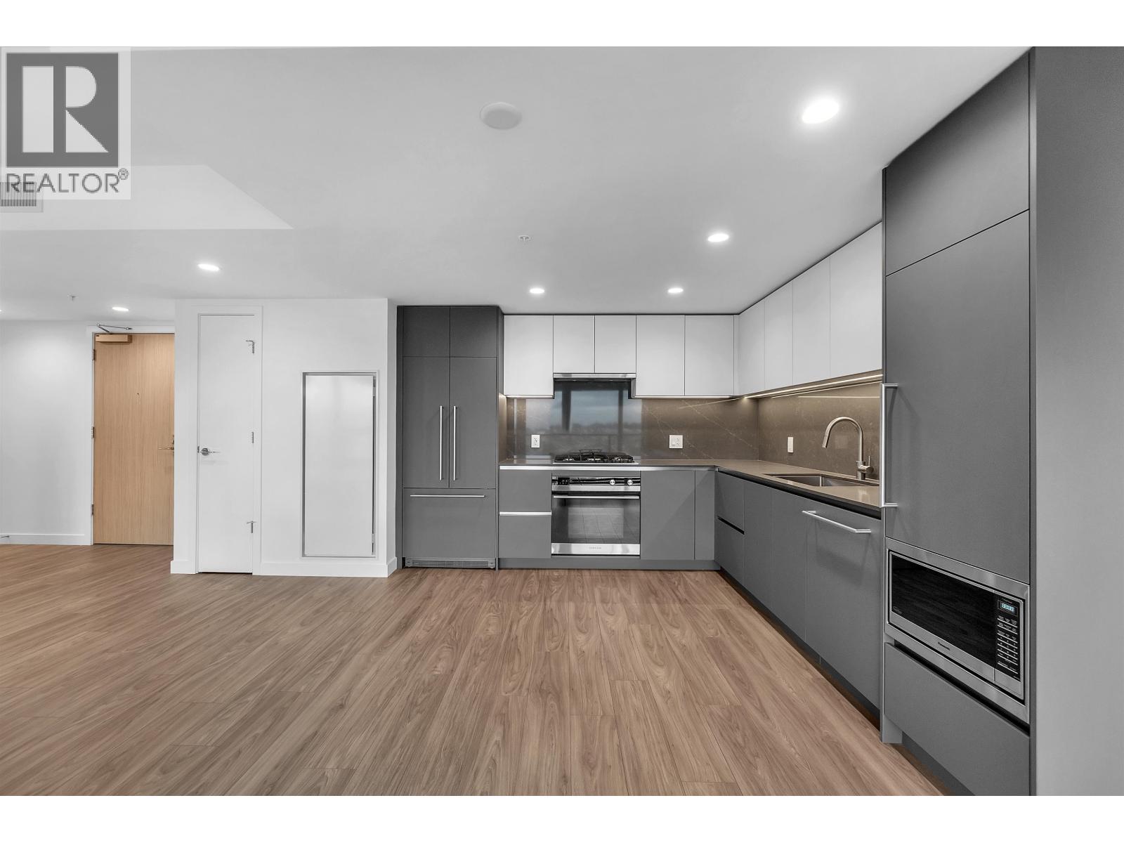 3402 2135 SPRINGER AVENUE, Burnaby