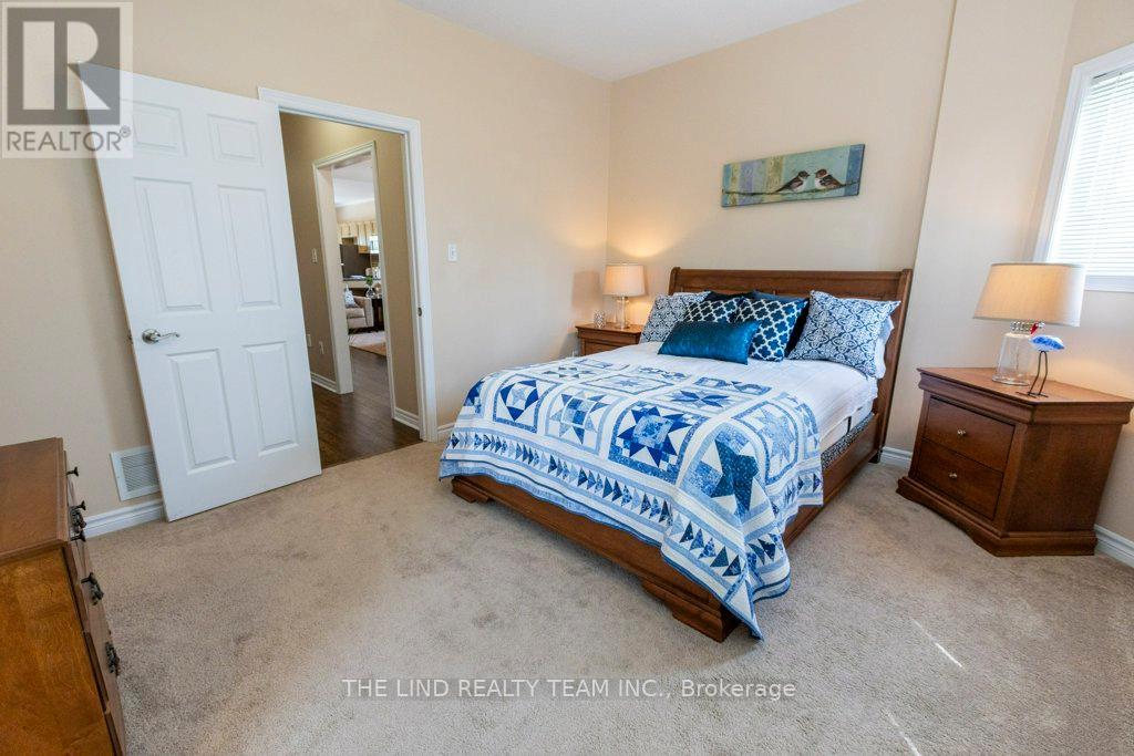 61 MCINTYRE DRIVE - 32