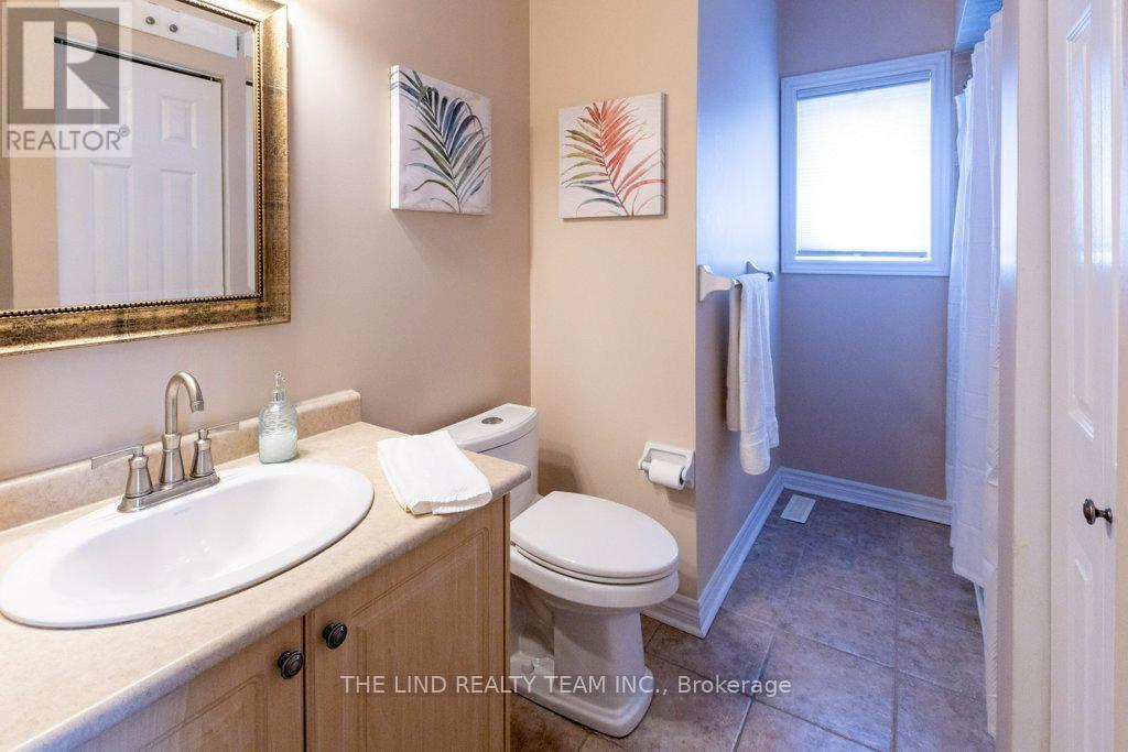 61 MCINTYRE DRIVE - 38