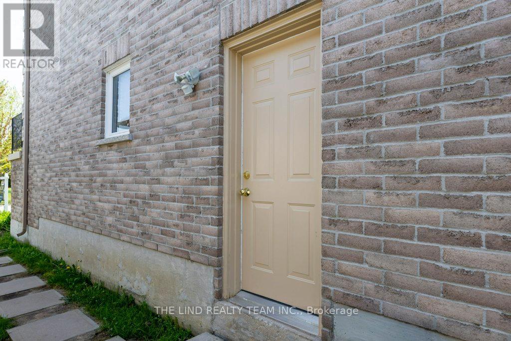 61 MCINTYRE DRIVE - 4