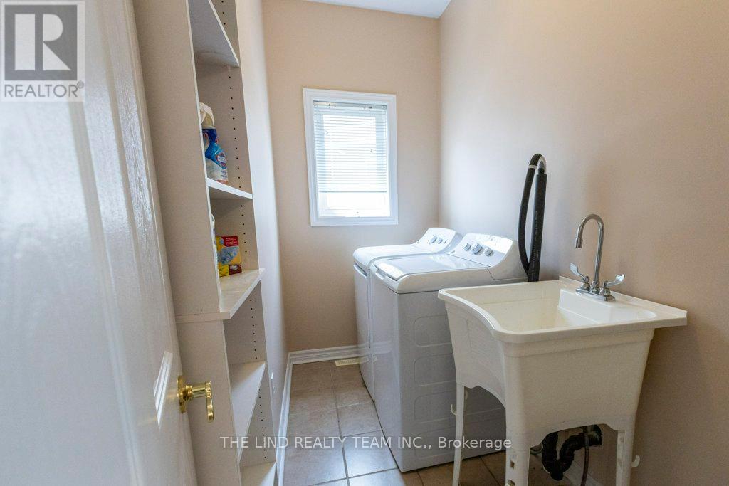 61 MCINTYRE DRIVE - 43