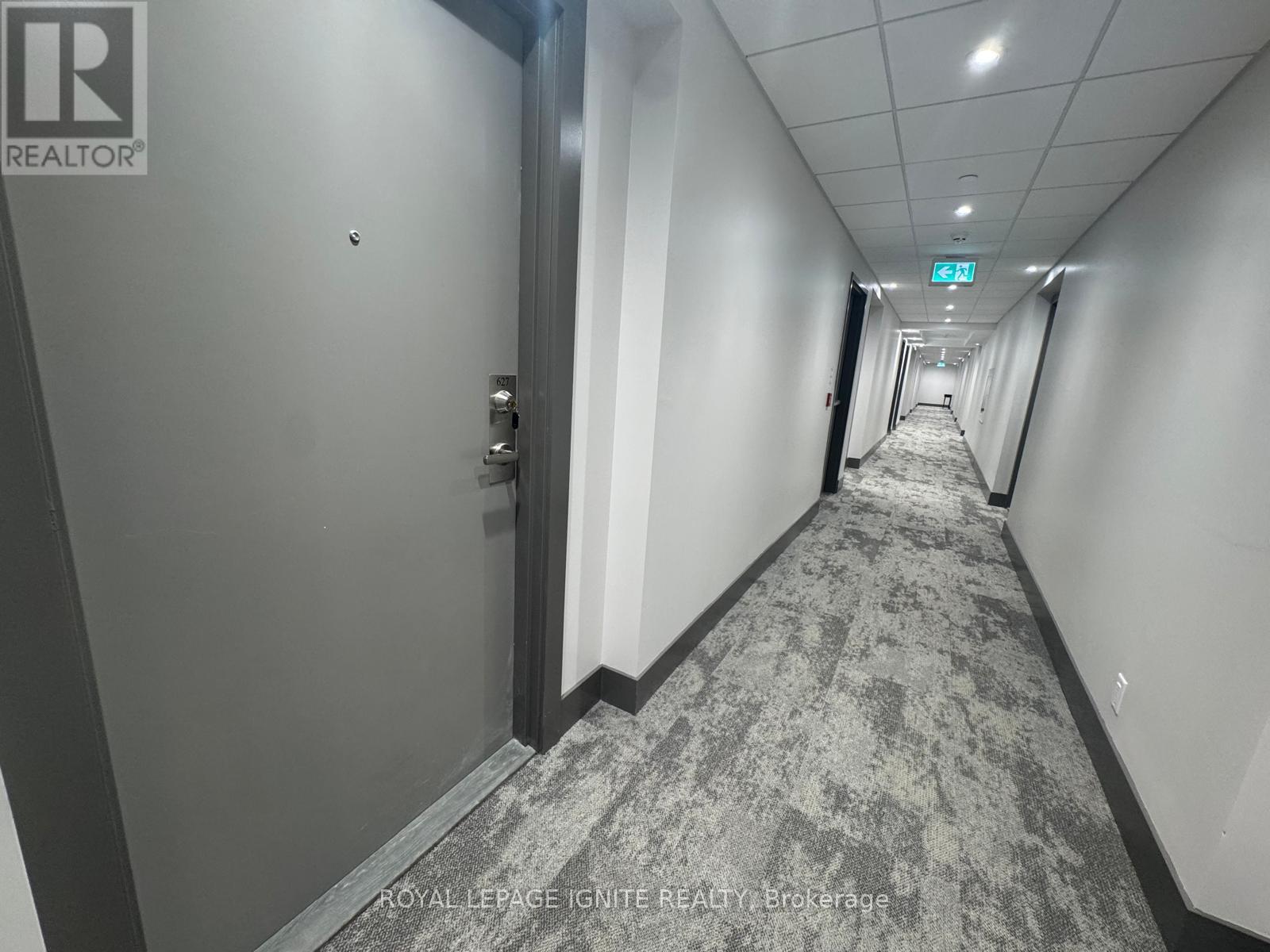 #627 51 CLARINGTON BOULEVARD - 6