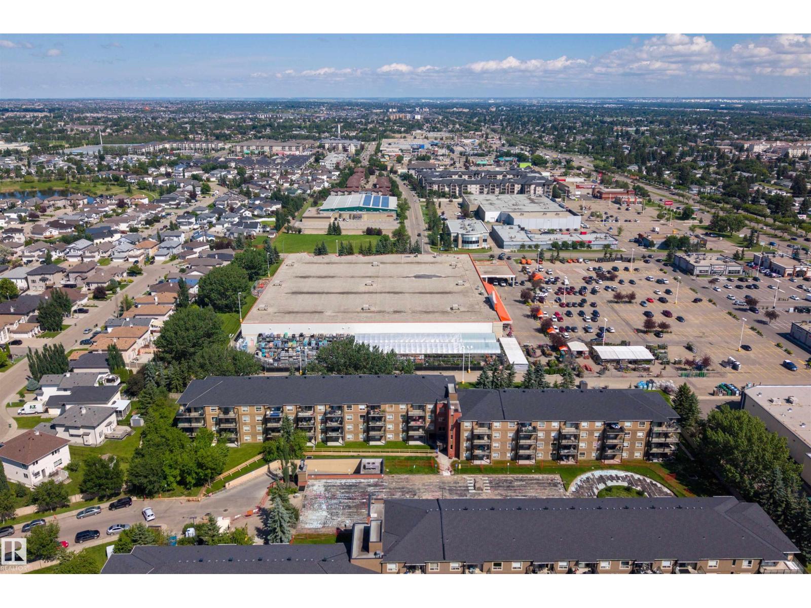 #405 13907 136 ST NW - 17