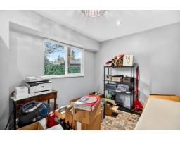 13386 18a Avenue, Surrey, BC V4A7R1 Photo 25