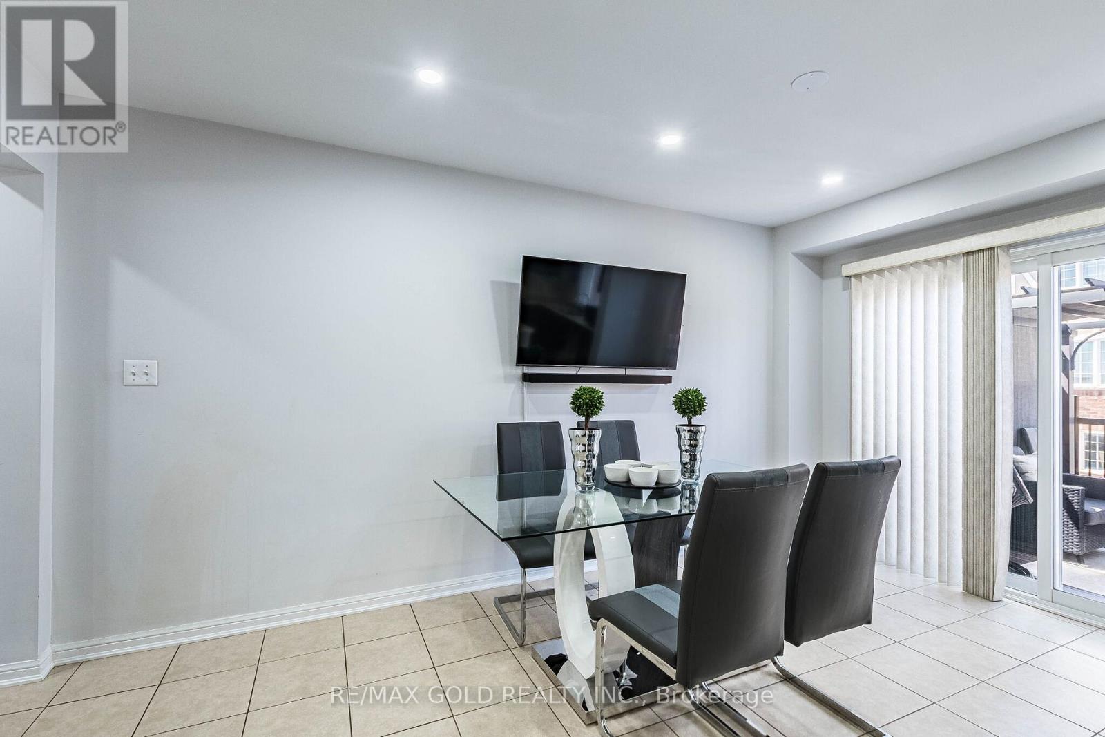 50 GANTON HEIGHTS - 18