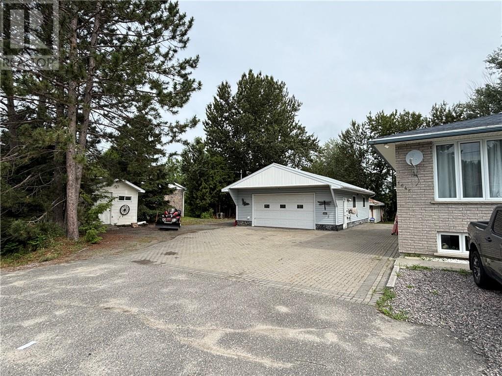 1646 Wendy Street - 51