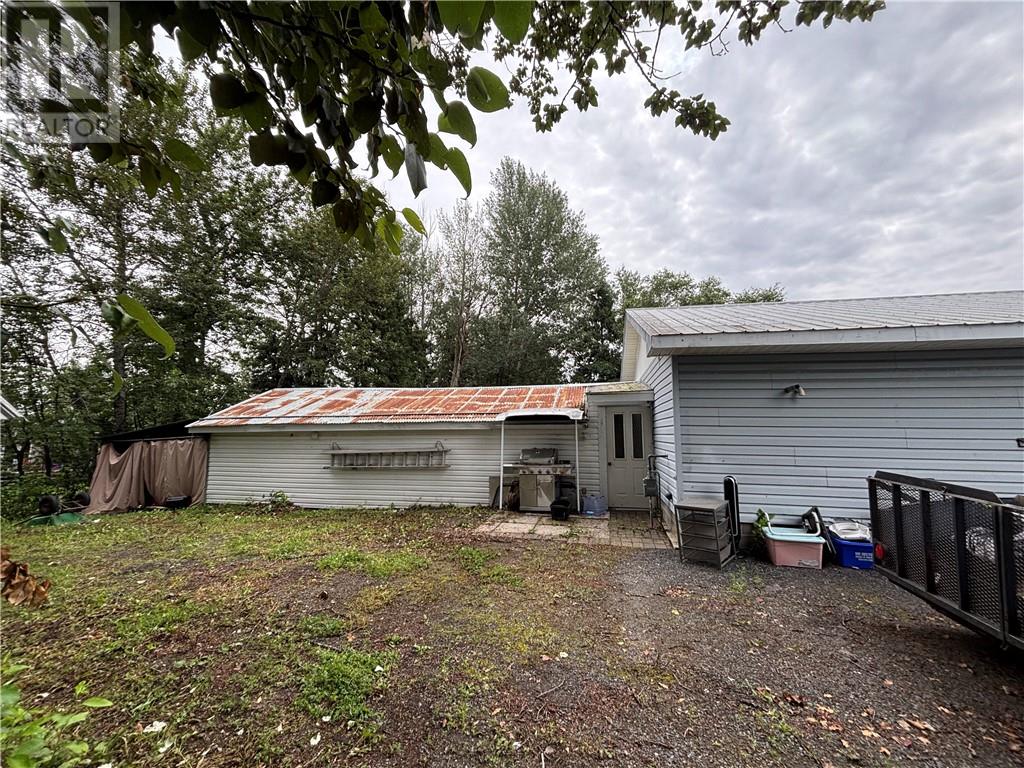 1646 Wendy Street - 6