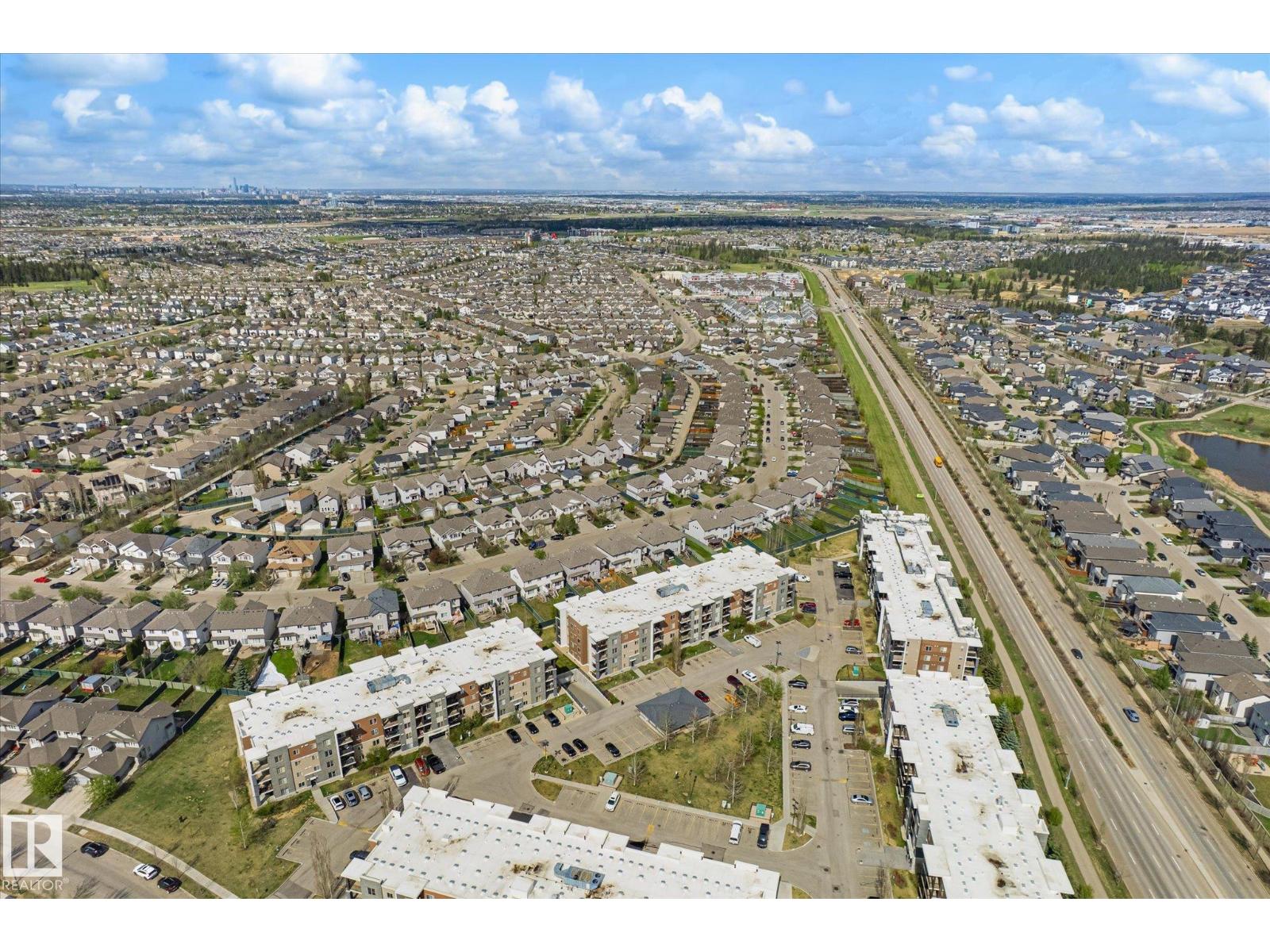 #409 11816 22 AV SW - 32