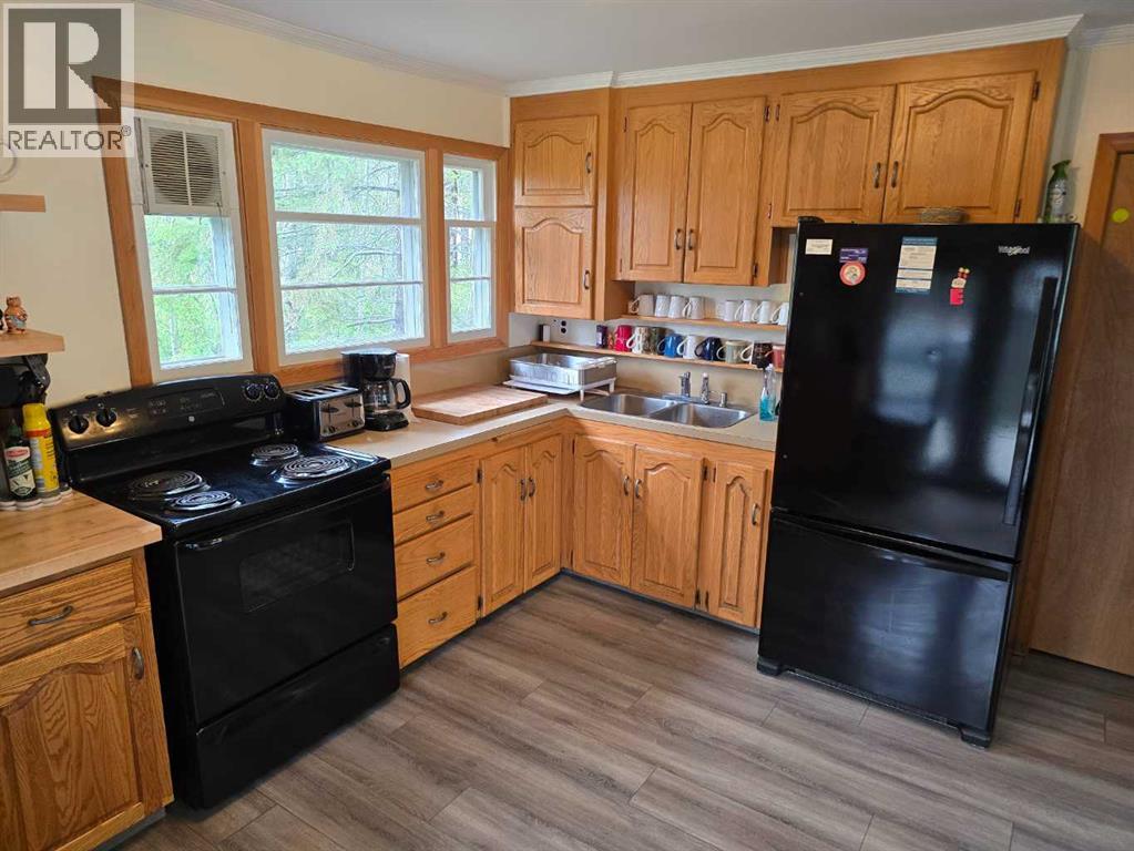 356, 28126 Township Road 411 - 23