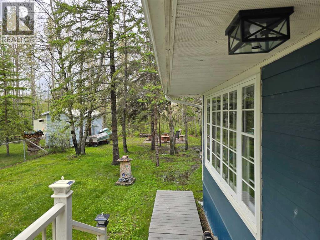356, 28126 Township Road 411 - 4