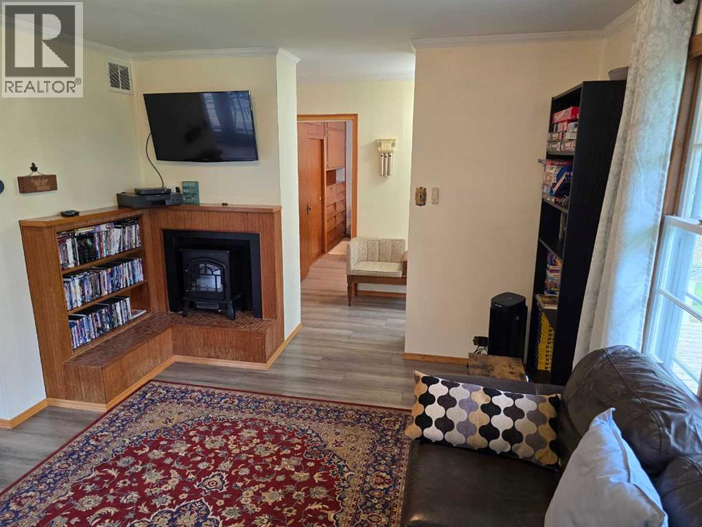 356, 28126 Township Road 411 - 17