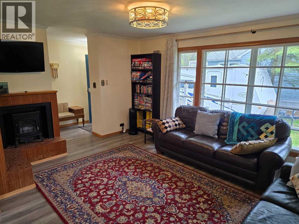 356, 28126 Township Road 411 - 15